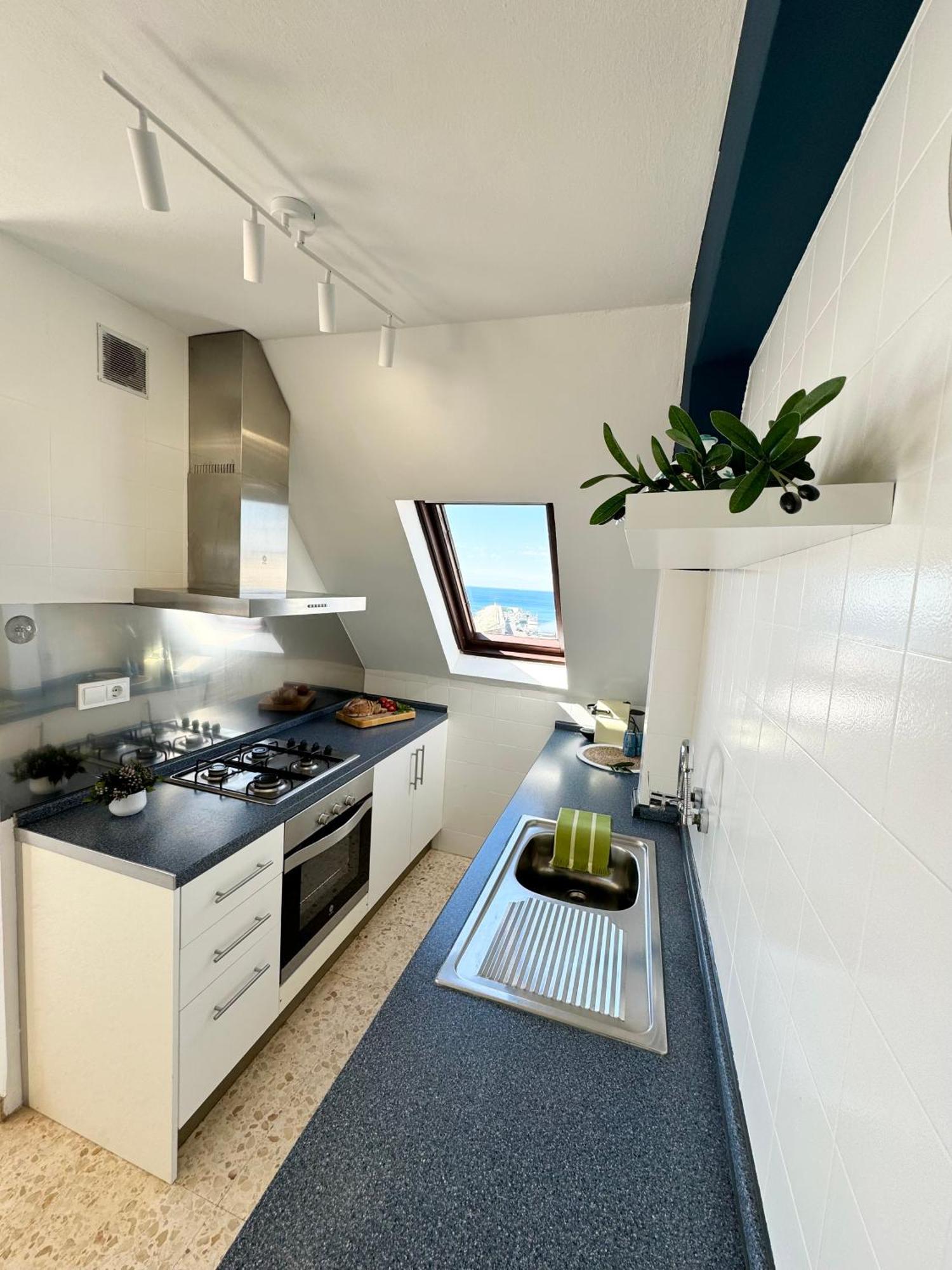 Charming Sea Front 3 Bedroom Apartment - Incredible Views! L'Ametlla de Mar Exterior foto