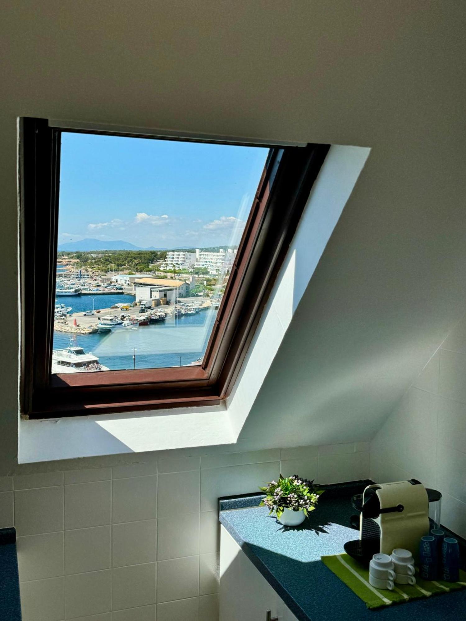Charming Sea Front 3 Bedroom Apartment - Incredible Views! L'Ametlla de Mar Exterior foto